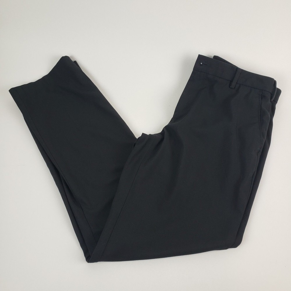 Van Heusen Men's Straight Leg Dress Pants Slacks Trousers Black (Size 30/32)